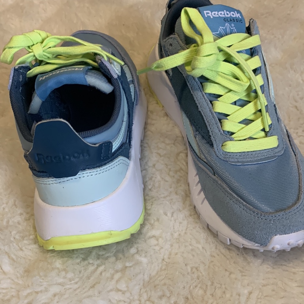 Reebok Classic Sneakers in Blue and Neon Yellow - Picture 5 of 5